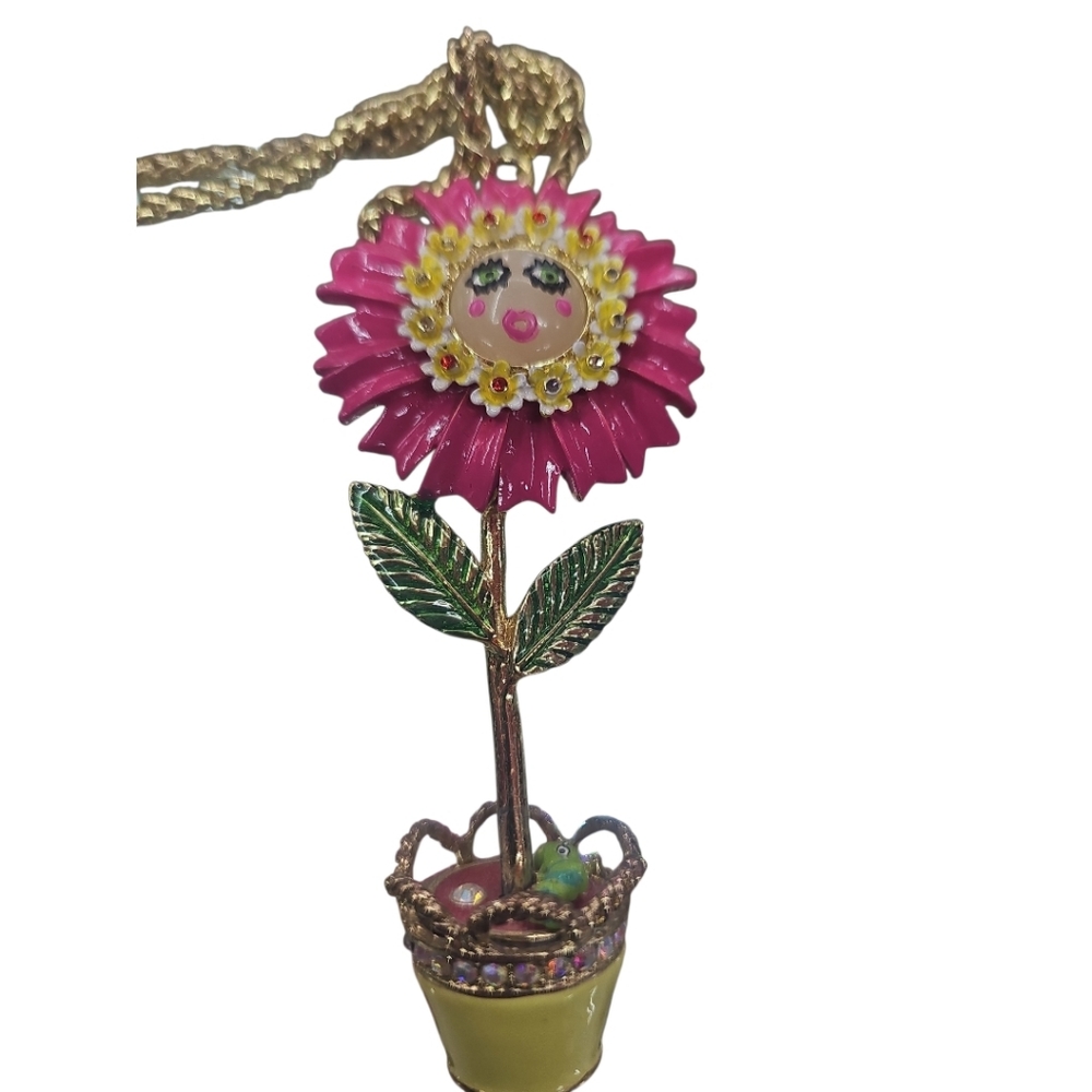 BETSEY JOHNSON Pink Enamel Sunflower Pendant Necklace